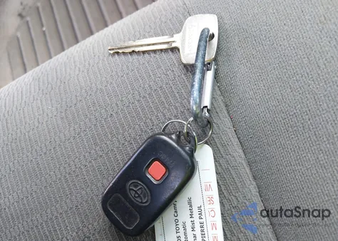 2005 Toyota Camry Le from USA, damaged, VIN 4T1BE30K35U510738